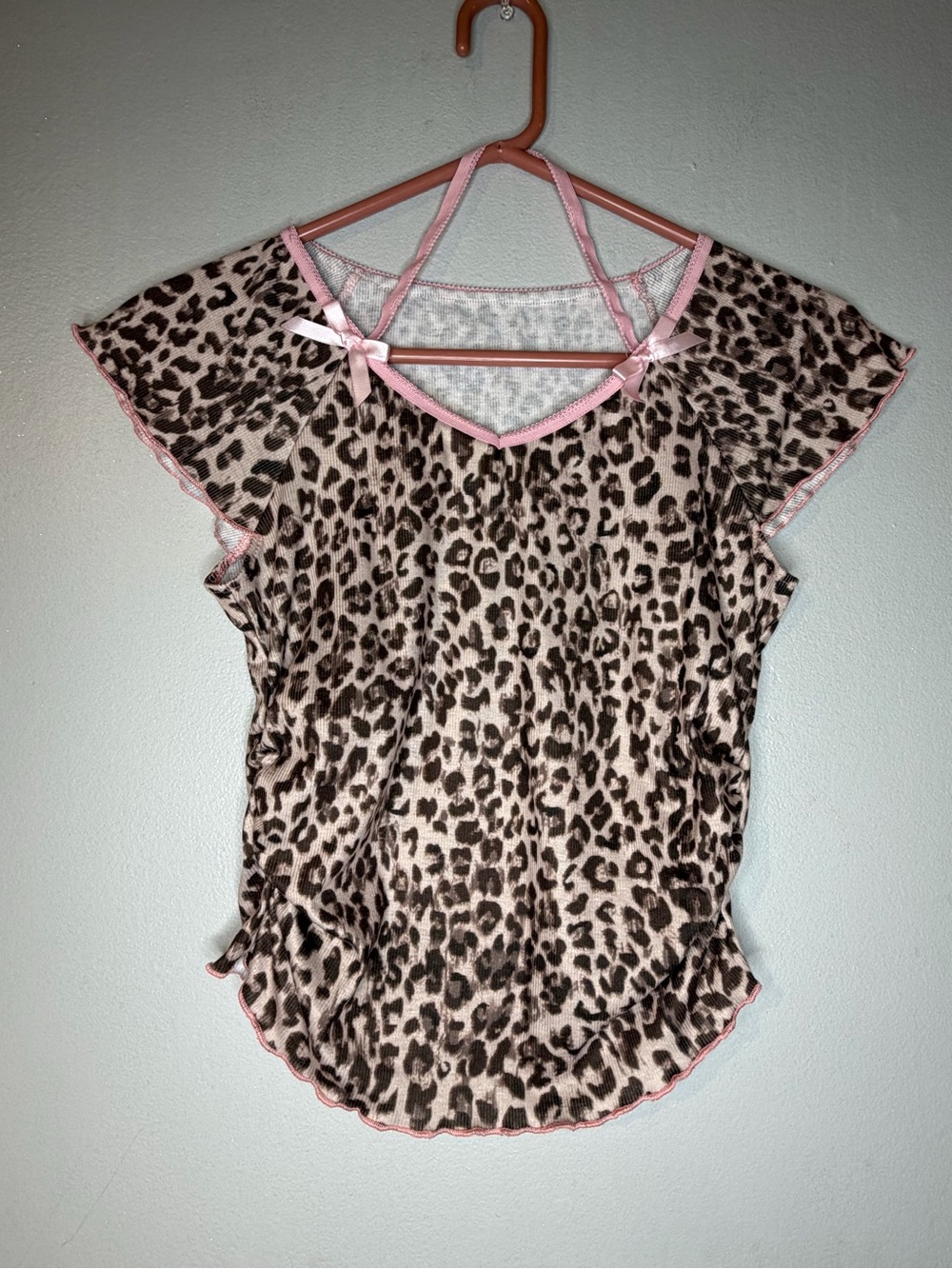 Leopard Print Short Sleeve Tee with Pink Trim